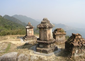 Stupa yard