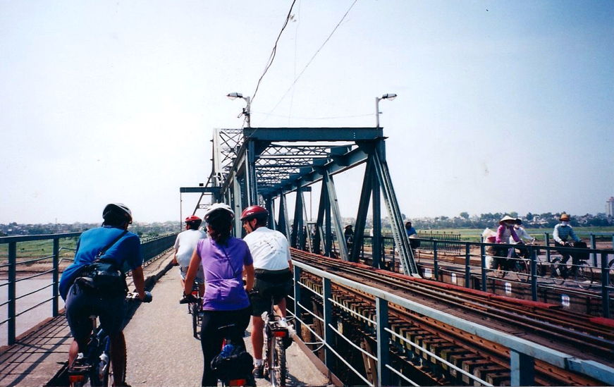 Long Bien Bridge